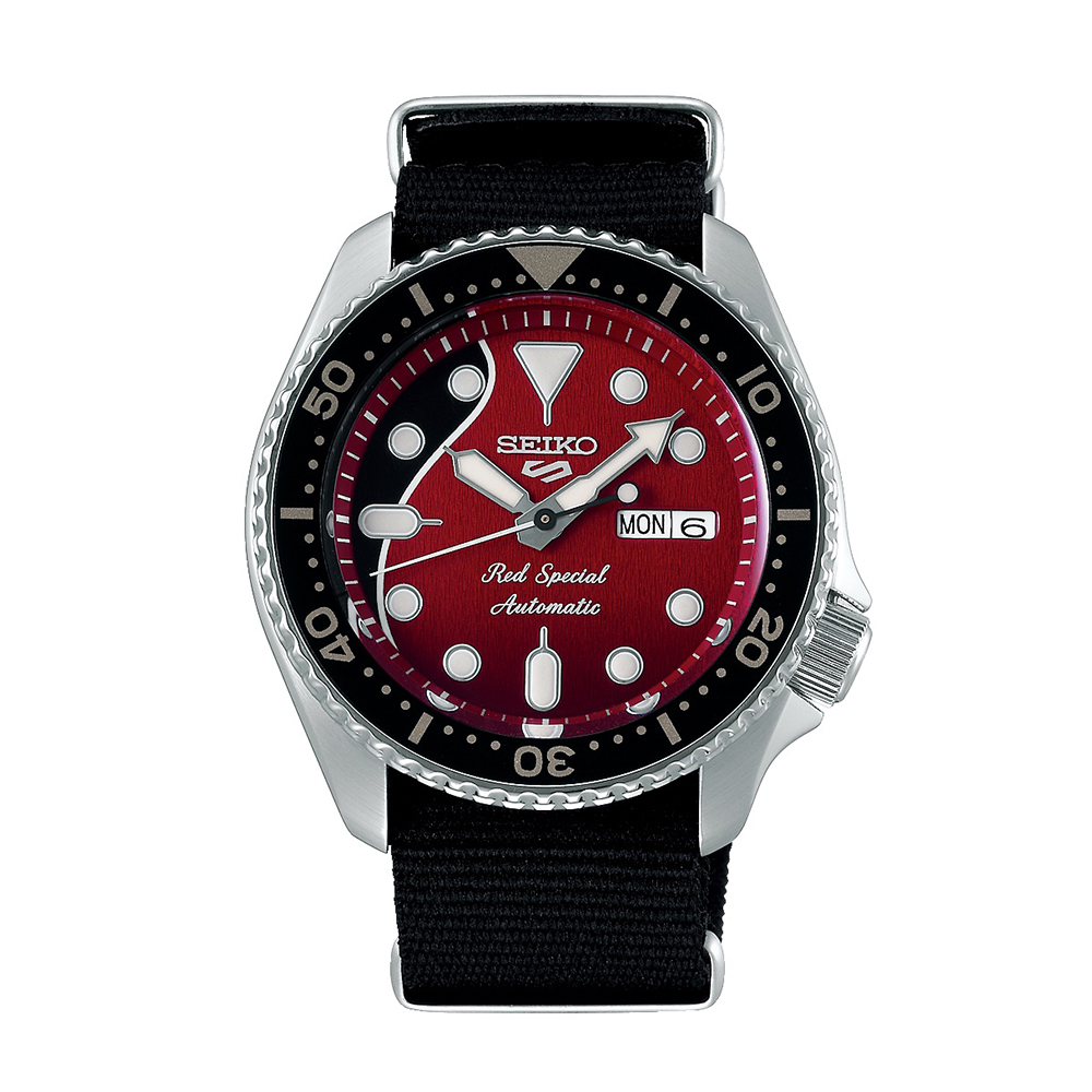 

Наручные часы Seiko, 5 Sports SRPE83K1S