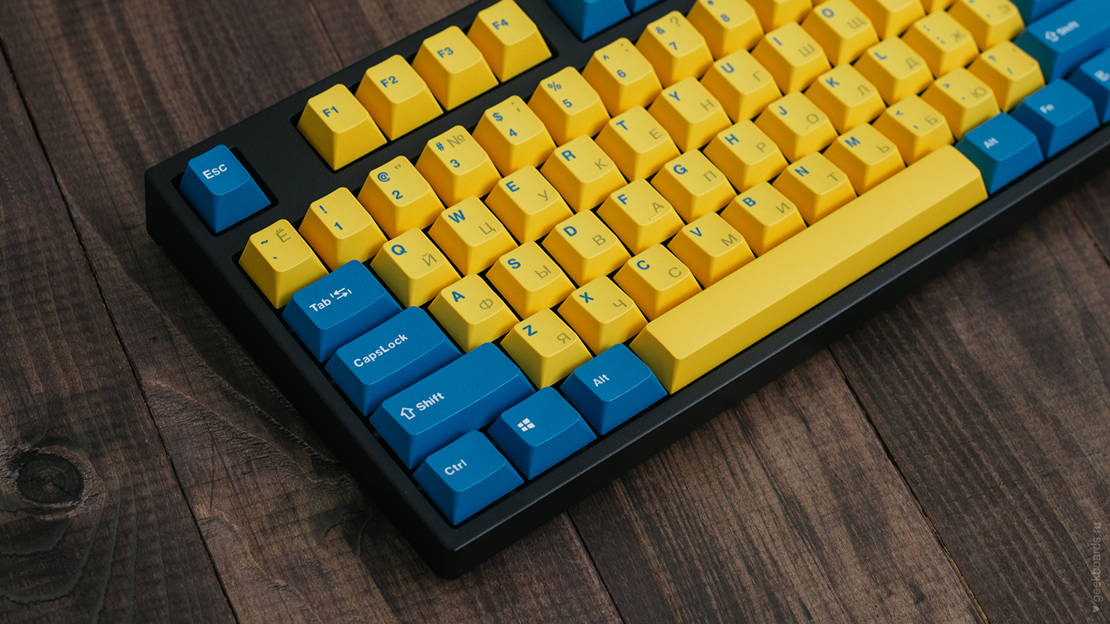 Leopold FC750R PD Yellow — Купить в GeekBoards