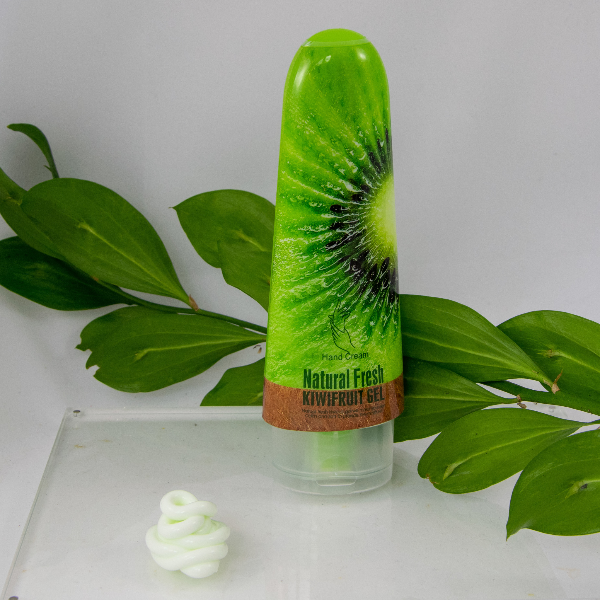 Крем для рук с экстрактом киви Natural Fresh Kiwifruit Gel