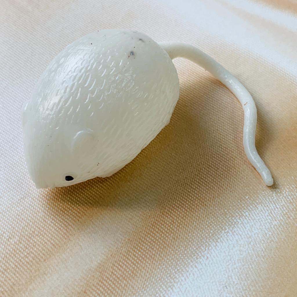 

Игрушка антистресс с водой внутри Мышь